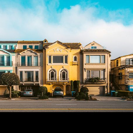 Asesoría inmobiliaria personalizada en Sevilla, expertos en inversión y compraventa